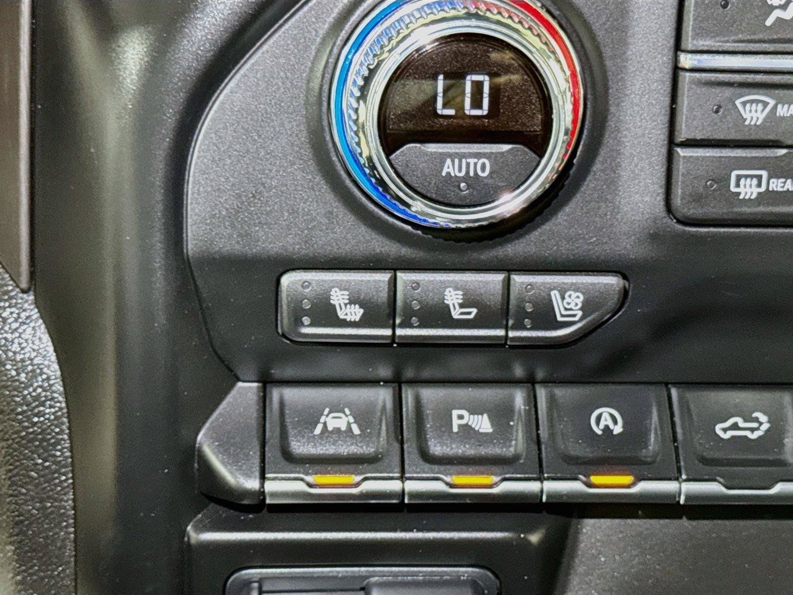 Used 2020 GMC Sierra 1500 AT4 w/ AT4 Premium Package AWD/4WD image 19