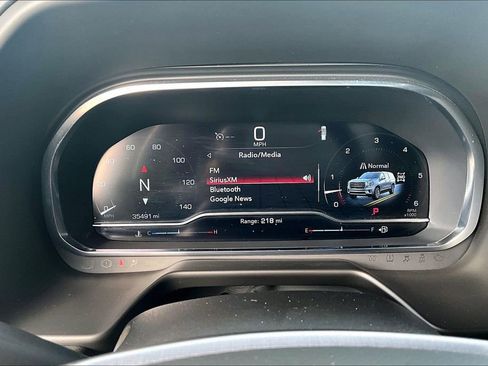 Used 2023 GMC Yukon SLT image 27