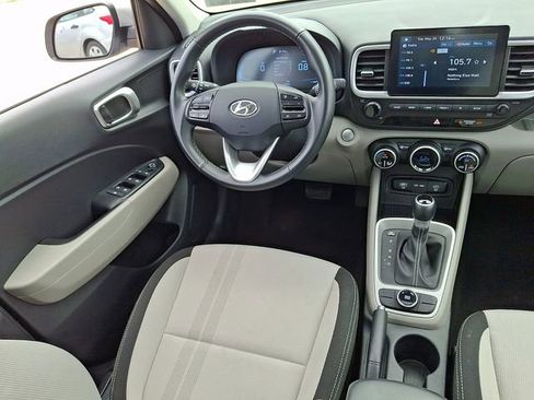 Certified 2025 Hyundai Venue SEL FWD image 14