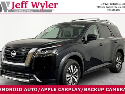 Used 2025 Nissan Pathfinder SL