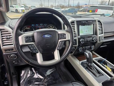 Used 2016 Ford F150 Lariat image 21