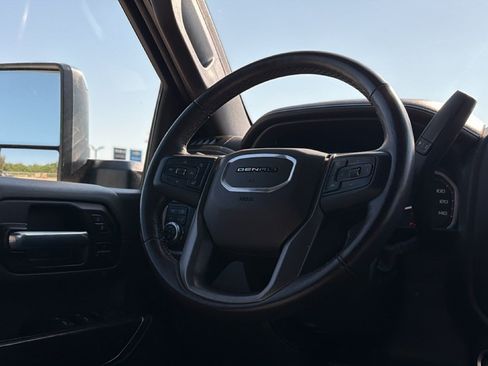 Used 2022 GMC Sierra 2500 Denali w/ Denali Ultimate Package AWD/4WD image 25