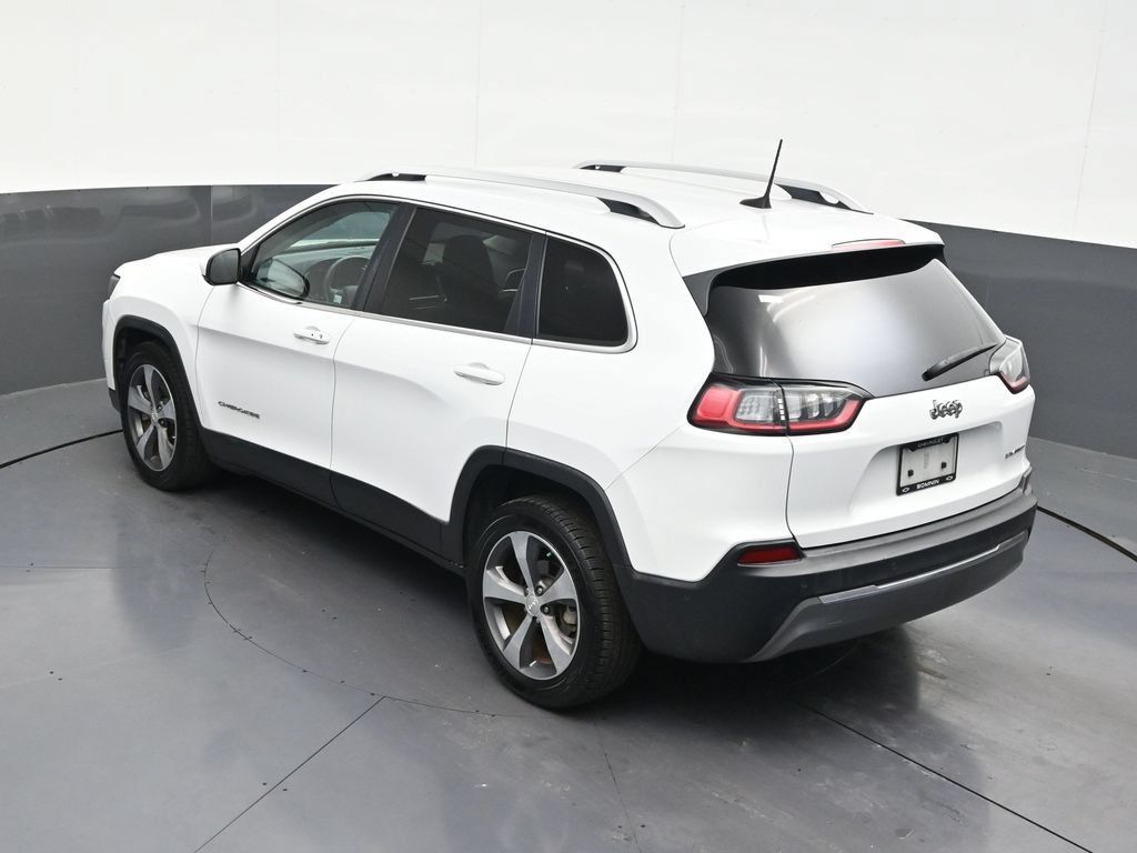 Used 2019 Jeep Cherokee Limited w/ Luxury Group FWD image 17