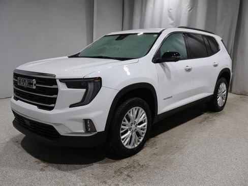 Used 2024 GMC Acadia Elevation image 5