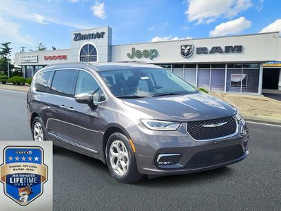 Certified 2023 Chrysler Pacifica Limited