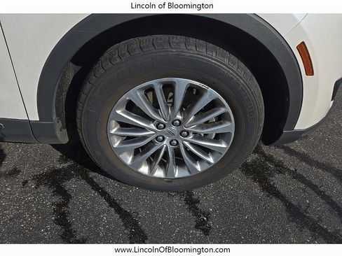 Used 2016 Lincoln MKX Select image 12