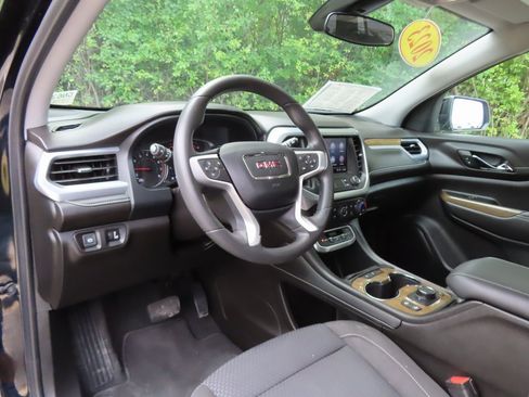 Used 2023 GMC Acadia SLE w/ Driver Convenience Package image 26