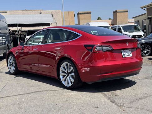 Used 2018 Tesla Model 3 Long Range RWD image 12