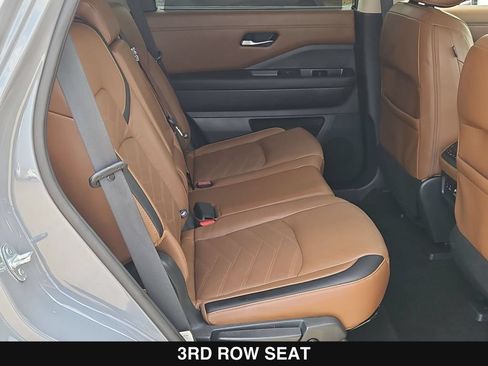 Used 2023 Nissan Pathfinder Platinum w/ Cargo Package FWD image 27