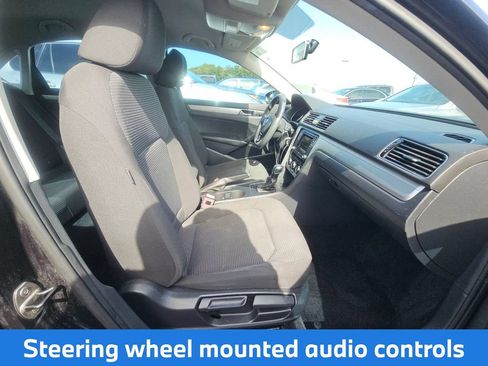 Used 2018 Volkswagen Passat 2.0T S w/ Driver Assistance Package FWD image 11