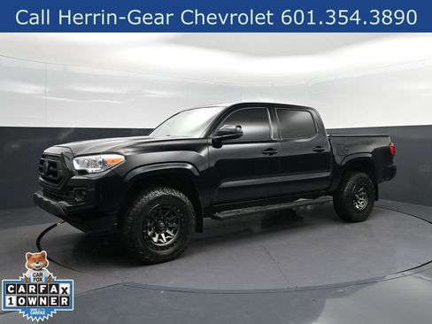 Used 2023 Toyota Tacoma SR AWD/4WD image 3