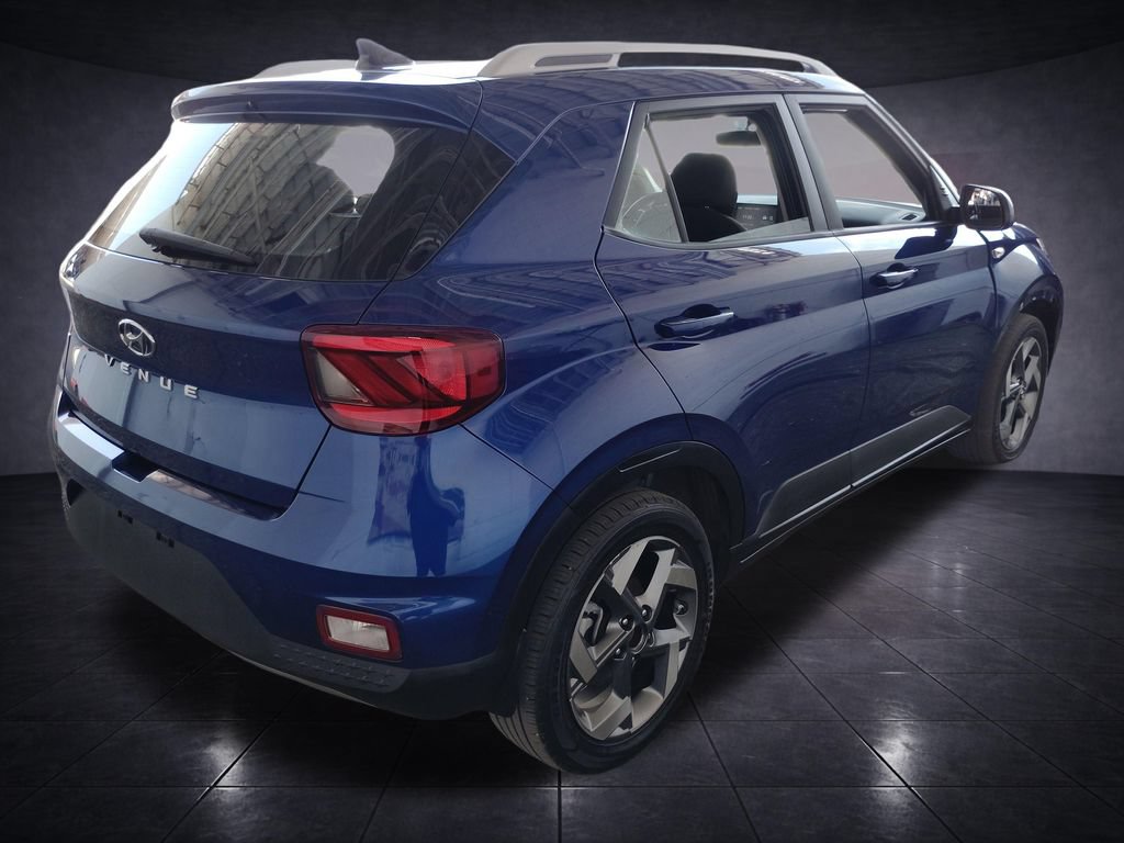 Used 2021 Hyundai Venue SEL FWD image 5