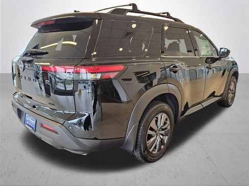 New 2025 Nissan Pathfinder SV w/ Black Appearance Package image 7