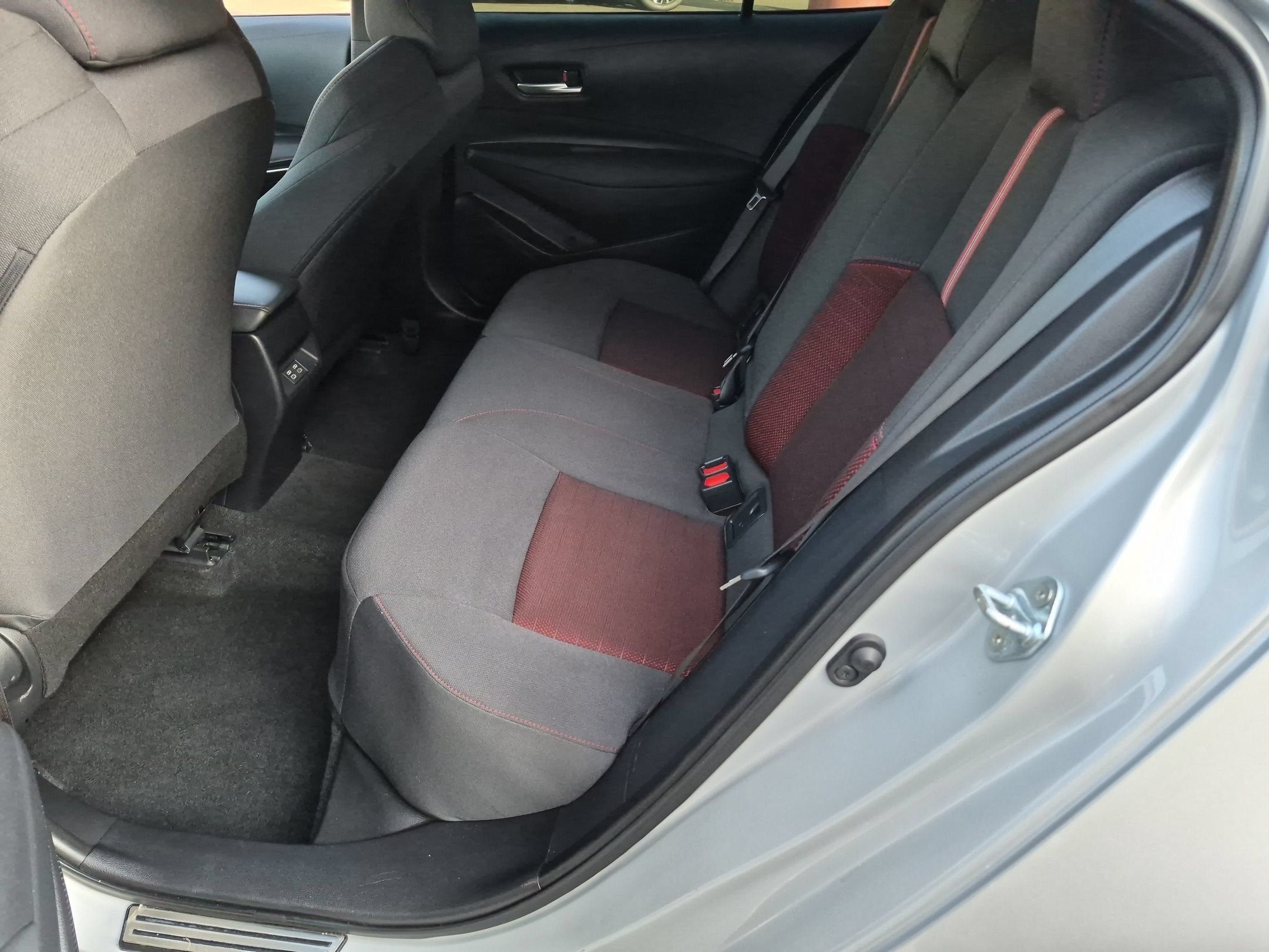Used 2024 Toyota Corolla SE FWD image 15
