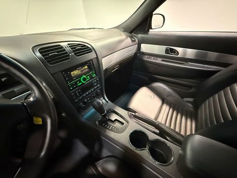 Used 2002 Ford Thunderbird image 79