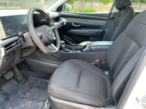Certified 2022 Hyundai Tucson Limited AWD/4WD image 13