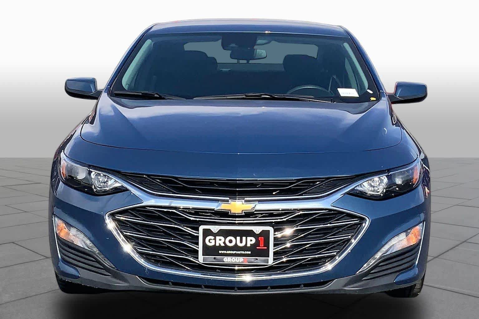 Used 2025 Chevrolet Malibu LT FWD image 4