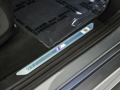 Used 2026 BMW X5 sDrive40i w/ M Sport Package RWD image 17