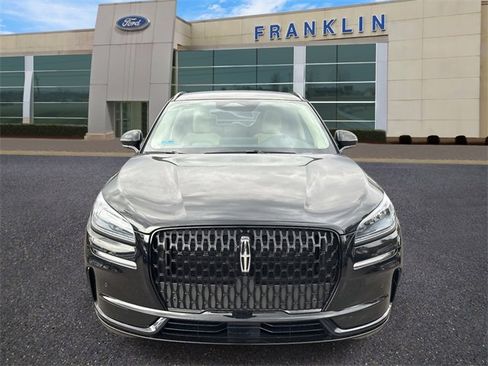 New 2026 Lincoln Corsair Premiere image 2