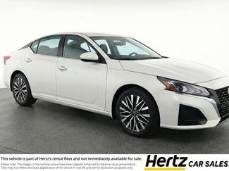 Used 2025 Nissan Altima 2.5 SV video 1