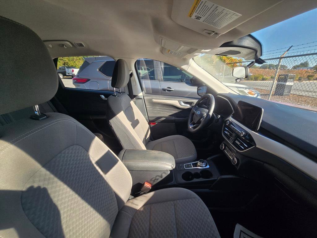 Used 2021 Ford Escape SE w/ Convenience Package FWD image 9