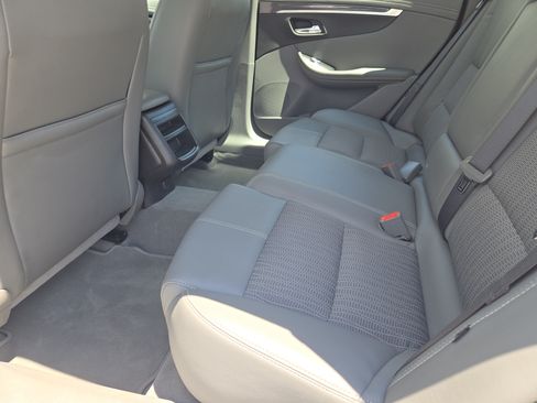 Used 2019 Chevrolet Impala LS FWD image 30