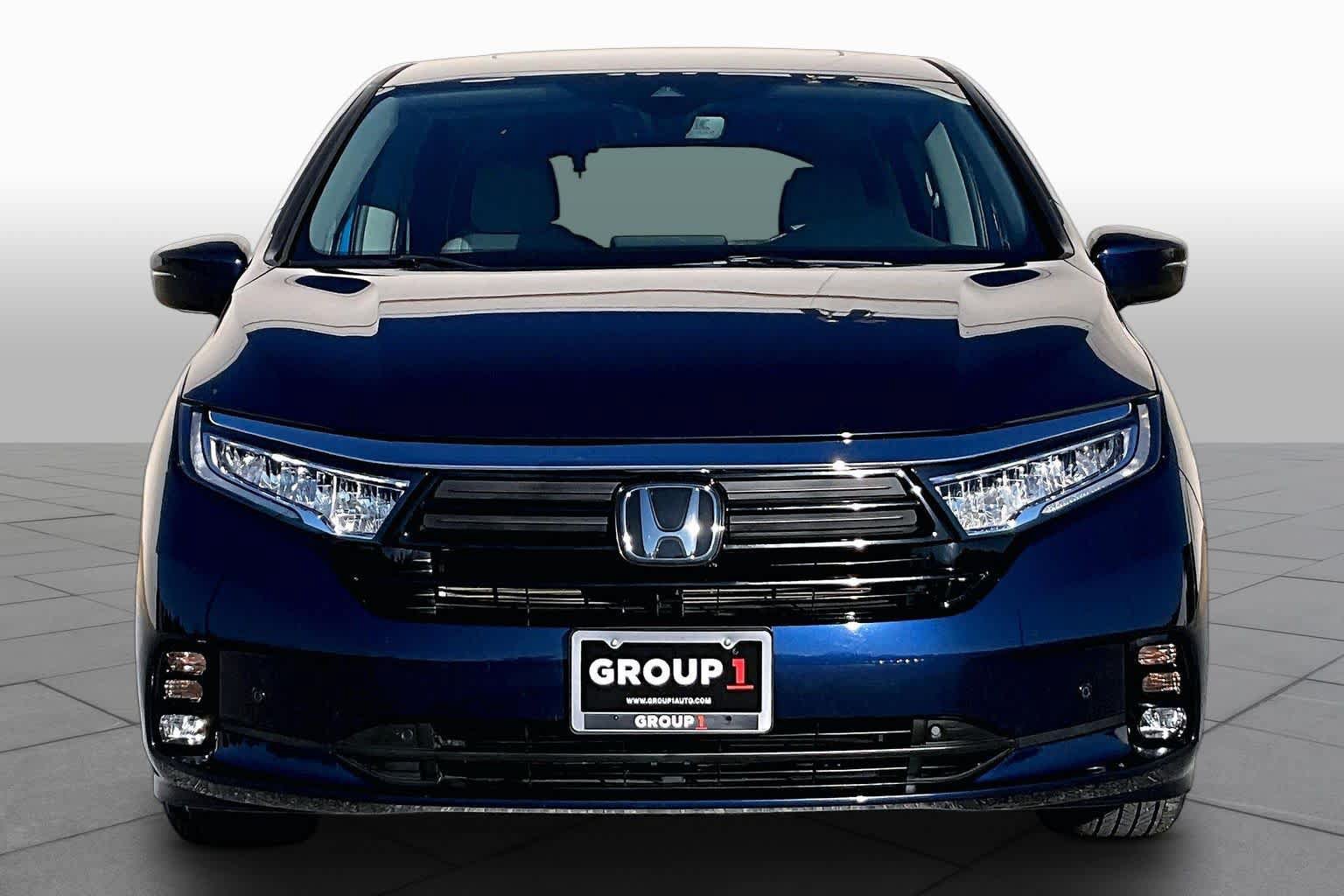 Used 2024 Honda Odyssey Touring image 4