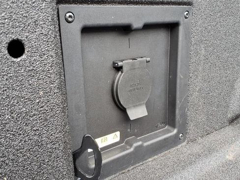 Used 2022 Ford F150 XLT w/ Equipment Group 302A High AWD/4WD image 13