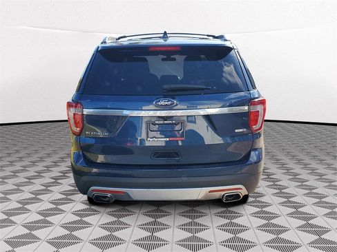 Used 2017 Ford Explorer Platinum image 5