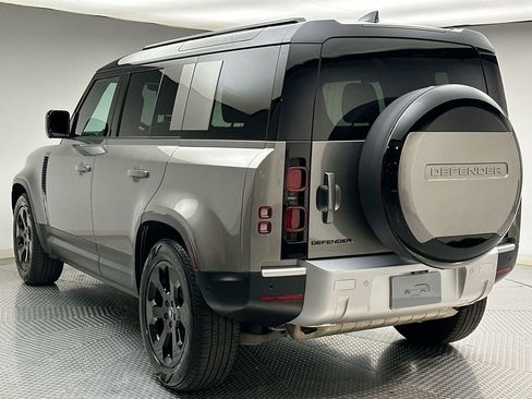 Used 2025 Land Rover Defender 110 S AWD/4WD image 11