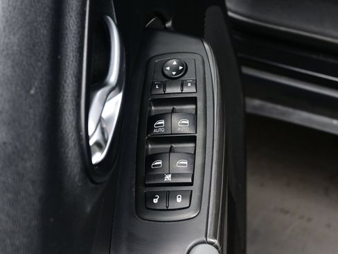 Used 2014 Jeep Cherokee Limited w/ Technology Group FWD image 13