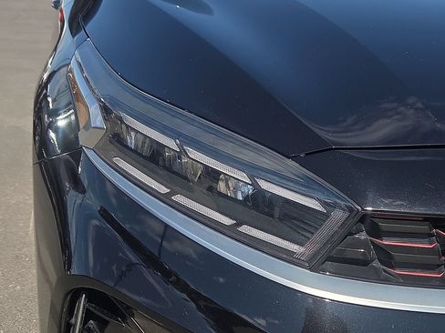 Used 2022 Kia Forte GT FWD image 7