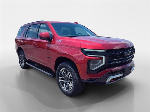 Used 2025 Chevrolet Tahoe Z71 AWD/4WD image 7