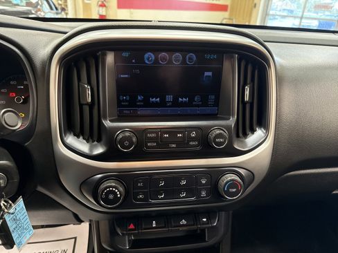 Used 2017 Chevrolet Colorado LT w/ LT Convenience Package image 24