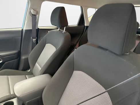 Used 2024 Kia Soul S FWD image 12