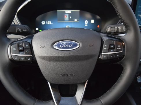 Used 2023 Ford Escape Platinum w/ Premium Technology Package AWD/4WD image 13