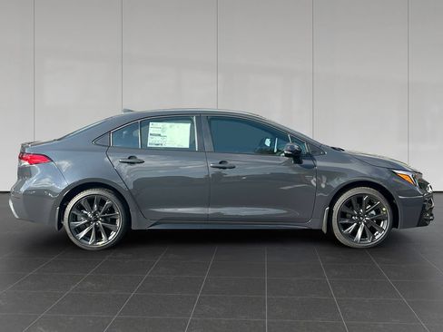 Used 2026 Toyota Corolla SE w/ SE Package FWD image 6