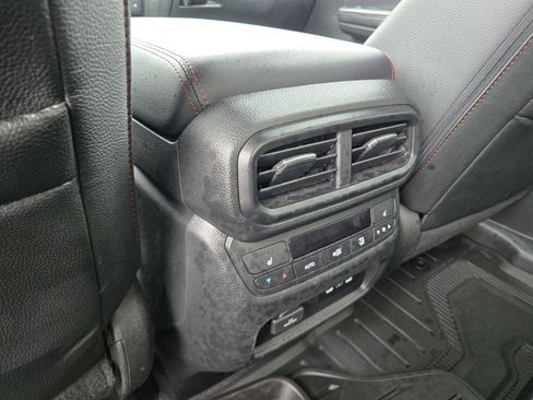 Used 2025 Honda Ridgeline Black Edition image 31