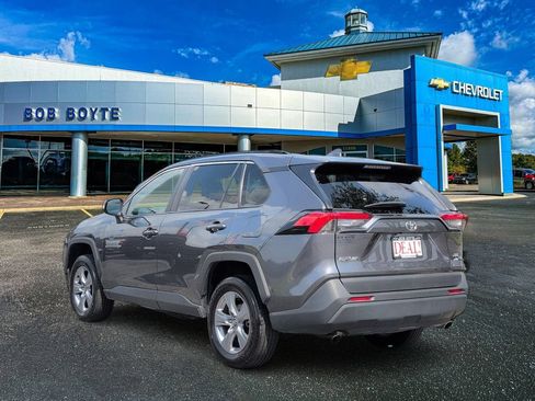 Used 2025 Toyota RAV4 XLE AWD/4WD image 3