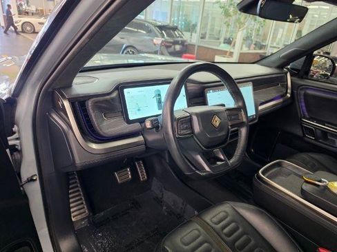 Used 2022 Rivian R1T Adventure AWD/4WD image 7