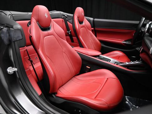 Used 2022 Ferrari Portofino M RWD image 75