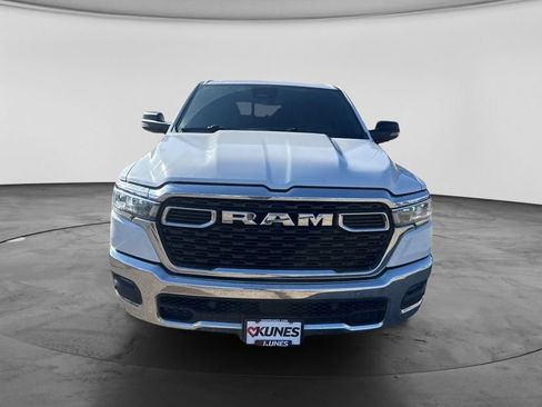 Used 2025 RAM 1500 Big Horn AWD/4WD image 3