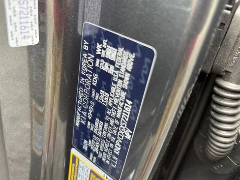 New 2025 Kia Sportage EX image 24