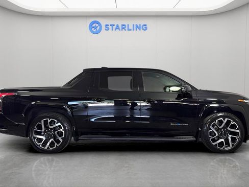Used 2024 Chevrolet Silverado EV RST image 11