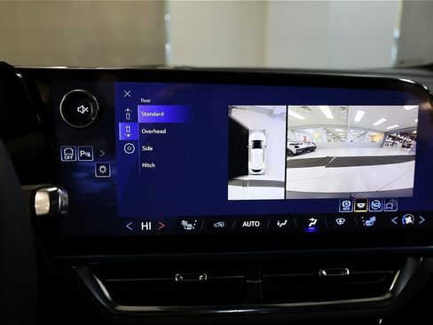 New 2026 Chevrolet Equinox EV LT image 22