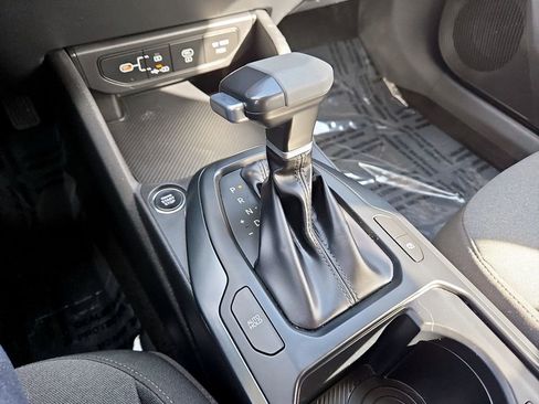 Used 2025 Kia K4 LXS image 27