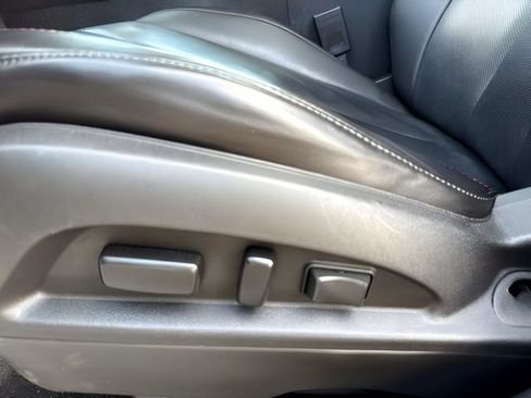 Used 2016 Chevrolet Equinox LTZ w/ Enhanced Convenience Package AWD/4WD image 18