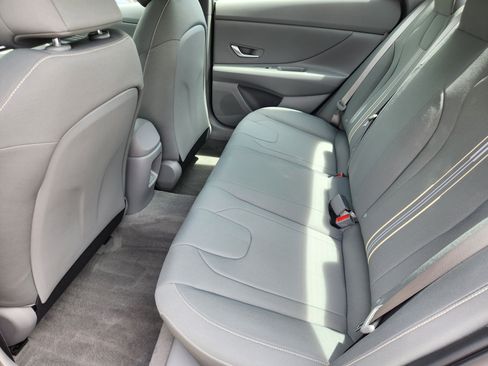 New 2025 Hyundai Elantra Sport image 8