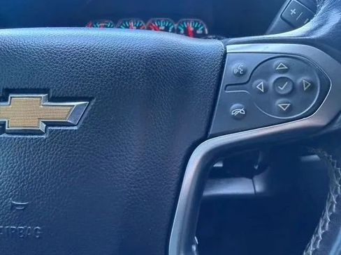 Used 2018 Chevrolet Silverado 1500 LT w/ LT Eassist Package AWD/4WD image 20