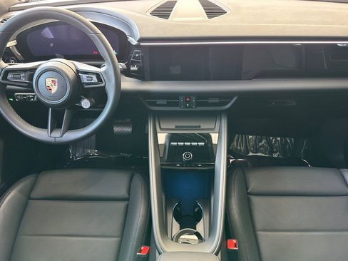 Certified 2024 Porsche Macan 4 Electric AWD/4WD image 6